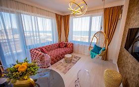 Summerland Luxury Velvet Front Sea View